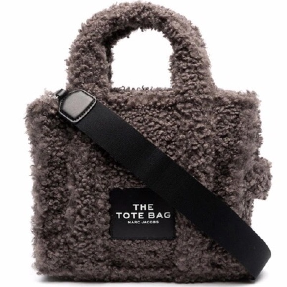 MARC JACOBS
Mini Traveler Faux-Fur Tote Crossbody Bag - Picture 11 of 13